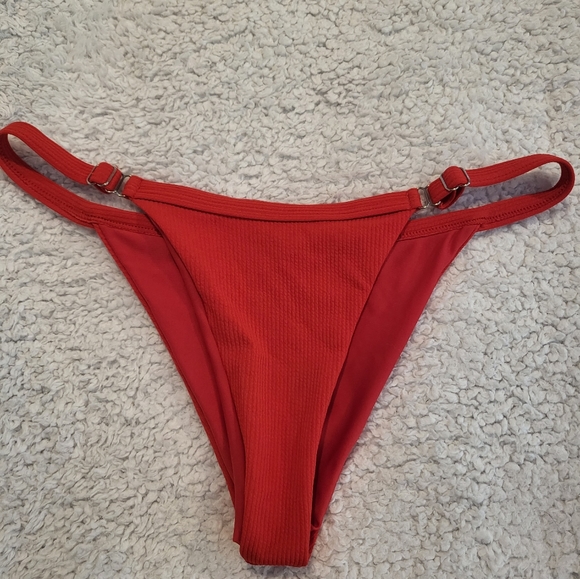 Red Ribbed Bakini Set - Picture 2 of 6